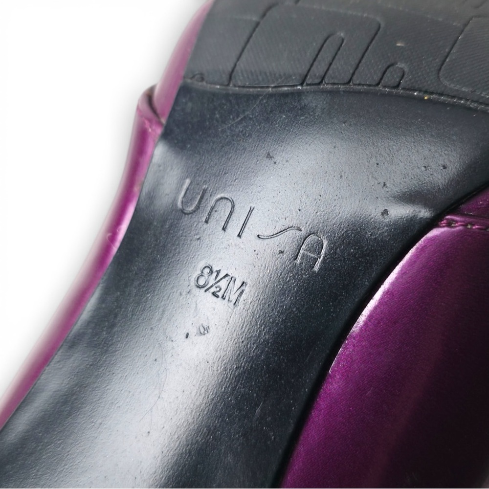 Unisa Purple Patent Laser-Cut Pointed Toe Pumps - Size 8.5M - Picture 4 of 5